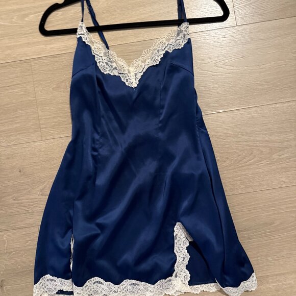 Lovers + Friends Blue and White Lace Dress - Picture 1 of 1